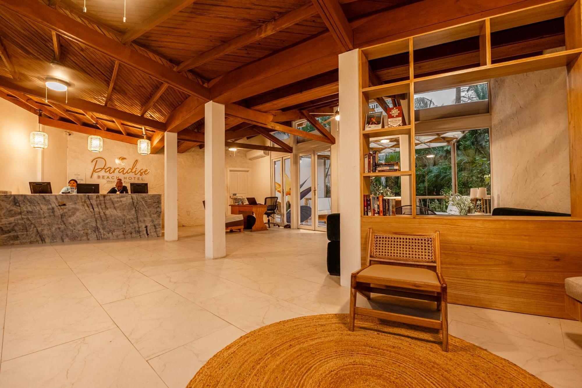 Paradise Beach Hotel & Resort West Bay Exteriér fotografie