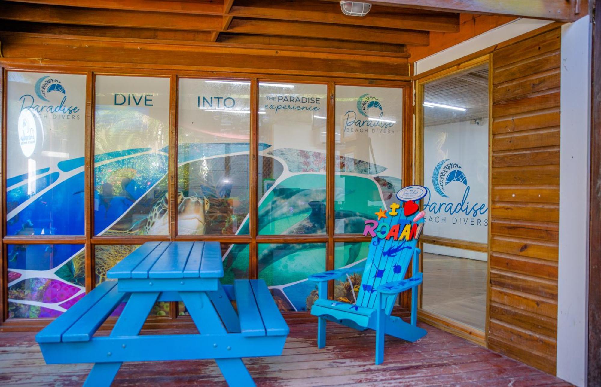 Paradise Beach Hotel & Resort West Bay Exteriér fotografie